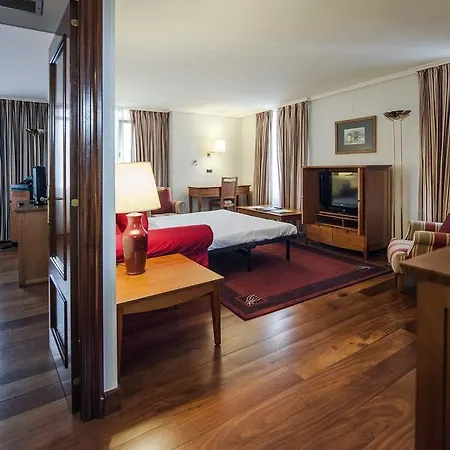 Conde Duque Hotel 3*