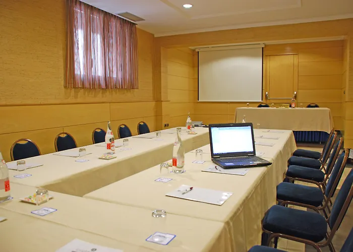 Hotel Conde Duque 3*