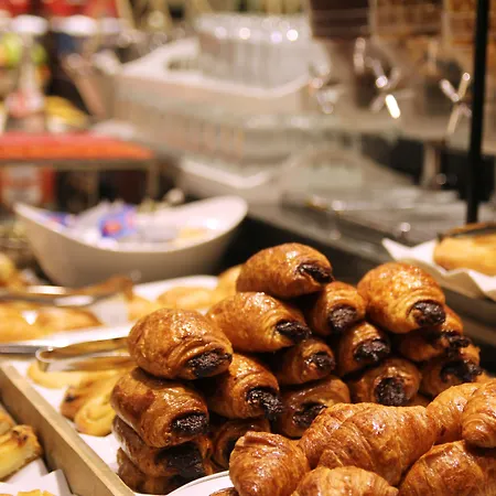 Hotel Conde Duque 3*